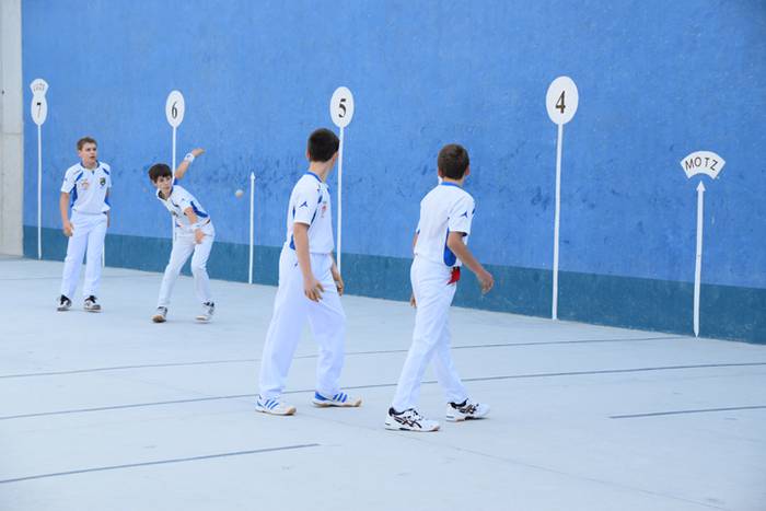 Berazubiko frontoiaren inaug 19 1507804048590