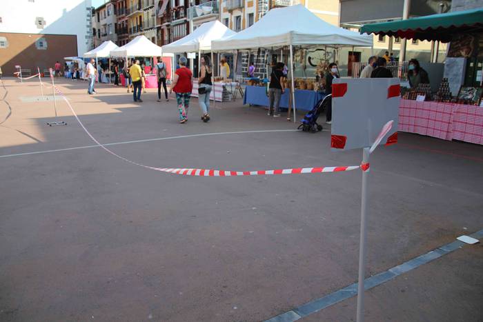 Zilarrezko urteurrenean, ino 12 1599914511959