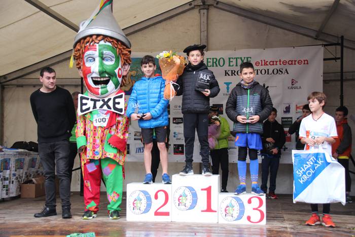 700 haur inguru XXXI. Ero Et 178 1516542939439