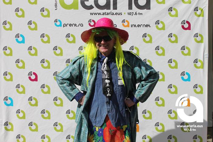 Photocoll-ean jartzeak saria 49 1488130150607