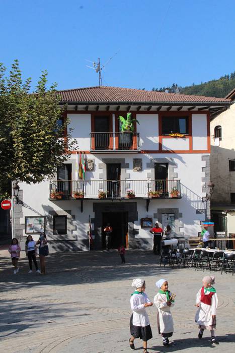 Iritsi da irurarren egun han 1 1506683198125