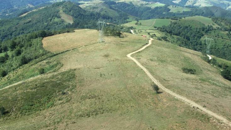 Eskeltzu inguruan parke eolikoa jartzeko ekimena abiatu dute