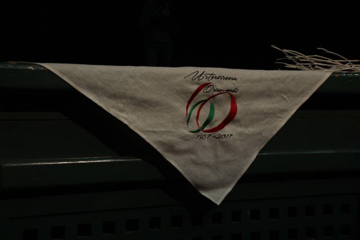 Lau belaunaldita Oriamendita 1 1493654583669