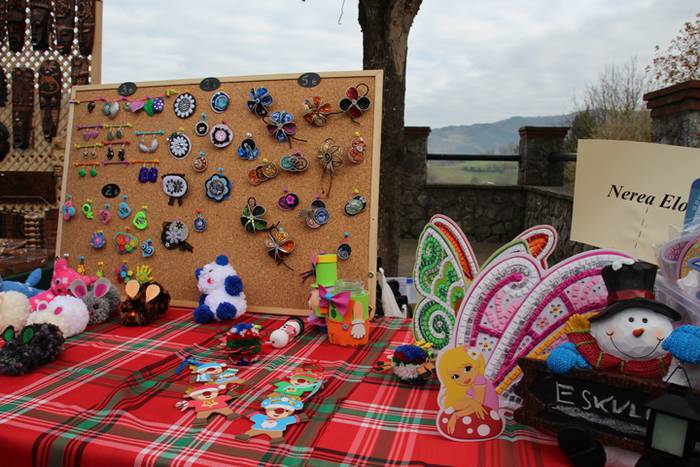 Azoka eguna Altzon 12 1481457171900