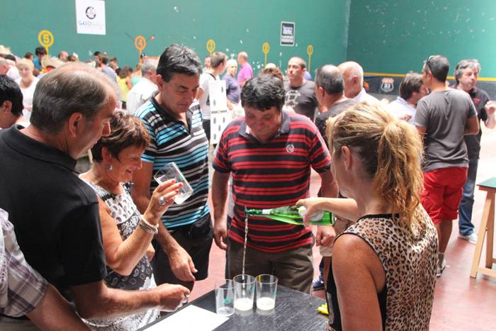 Txakolin fresko mozorrotua 34 1472141550995