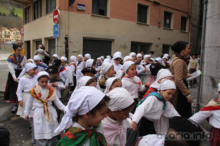 Dantzari Txiki eguna Tolosan 2016 35 1458400070855