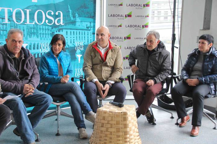 Tolosako Azokari buruzko liburuaren aurkezpena 12 1545488913244