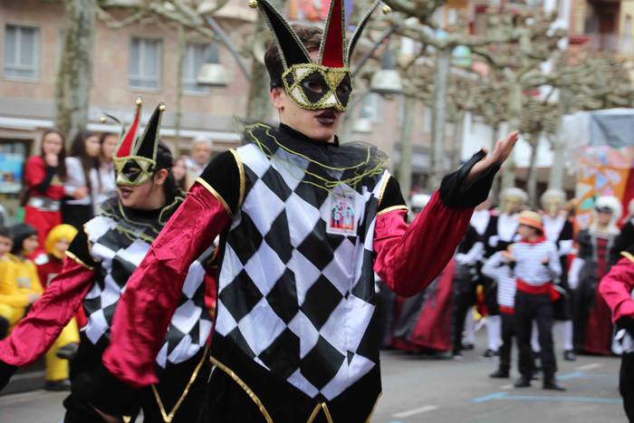 Veneziatik Jamaikaraino, Aut 7 1551717713549