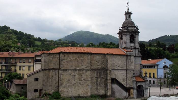 San Bartolome plazako eliza aterpe klimatiko gisa zabalik egongo da uztailaren 6tik 12ra