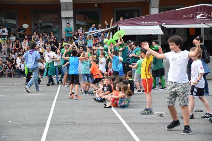 Anoeta kuadrilla eguna 2016 26 1463855787321