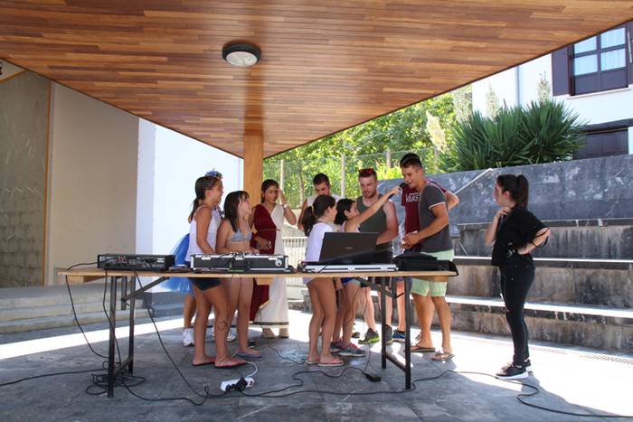 ALBIZTURKO ANDRAMARI JAIAK 2 9 1502728628925