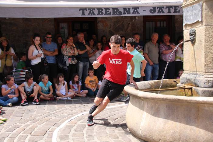 Muskerraren eguna Asteasun 40 1495373450707