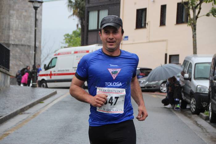 Aitziber Ibarbia eta Julen L 33 1493553907258