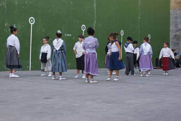 Amezketa san bartolome festa 30 1535466854678