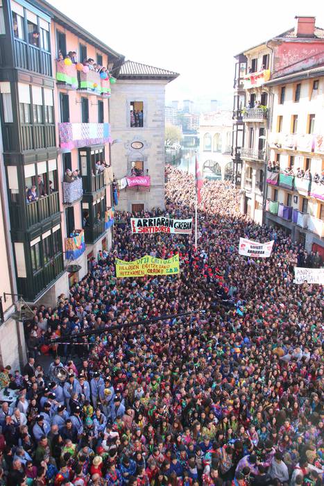 Txupinazoa balkoiko begirada 25 1582215763291