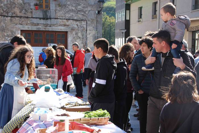 Azoka eguna ospatu dute Bera 50 1541346129894