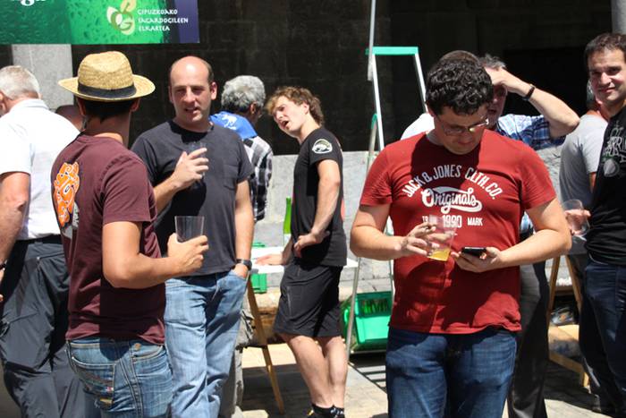 Herritarrentzat sagardoa eta 62 1502639493703