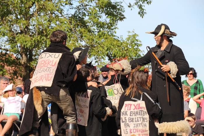 Dantza, kantua eta antzerkia 59 1494179430921