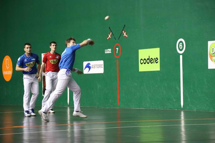 Jaka eta Artola, lehen postu 10 1576521579208