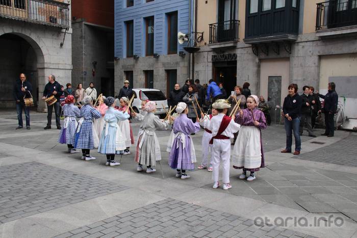 Dantzari Txiki eguna Tolosan 2016 7 1458400056345