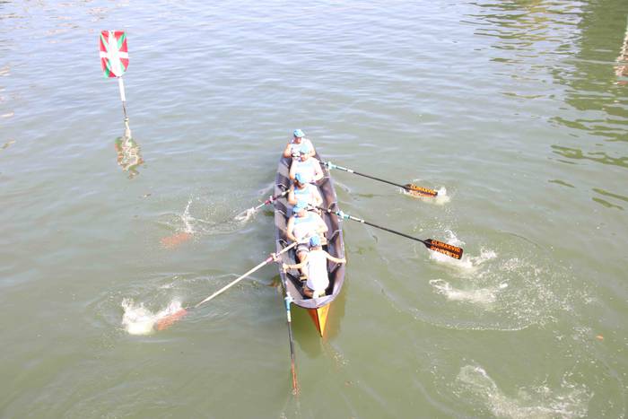 Arraunean, elkartasunez 92 1568470933153