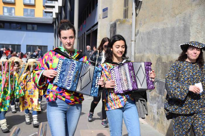 Dantzari txikiek Tolosako ka 42 1551531581755