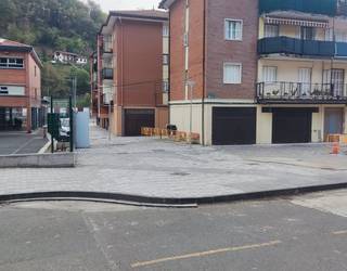 Amaitzear dira Larraitz auzoko ekialdea berritzeko lanak