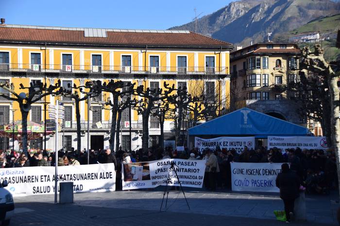 COVID pasaportearen kontrako 1 1642249405853