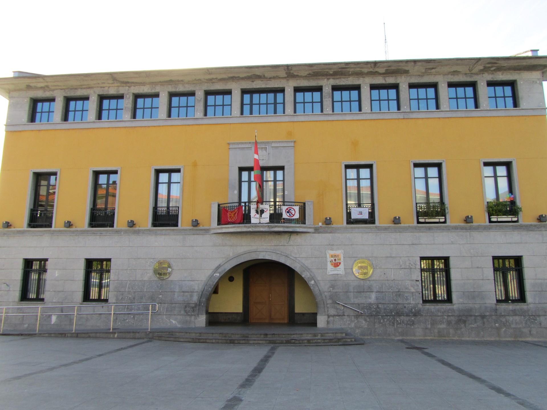 Herritarrak erdigunean kokatu nahi dituzte Ibarran
