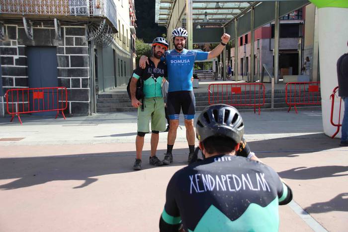 Irrintzi Txirrindularitza El 60 1633182237788