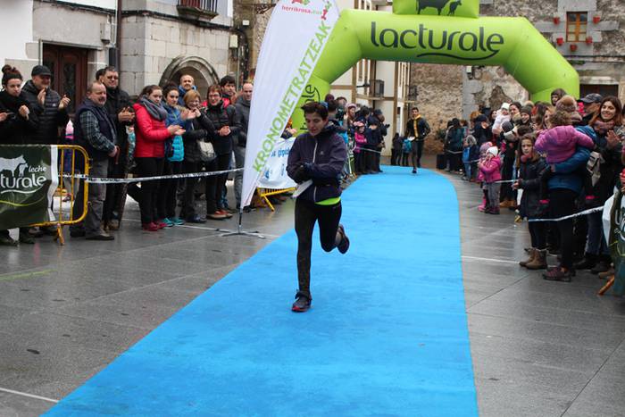 Jokin Lizeaga eta Veronica D 68 1517771623755