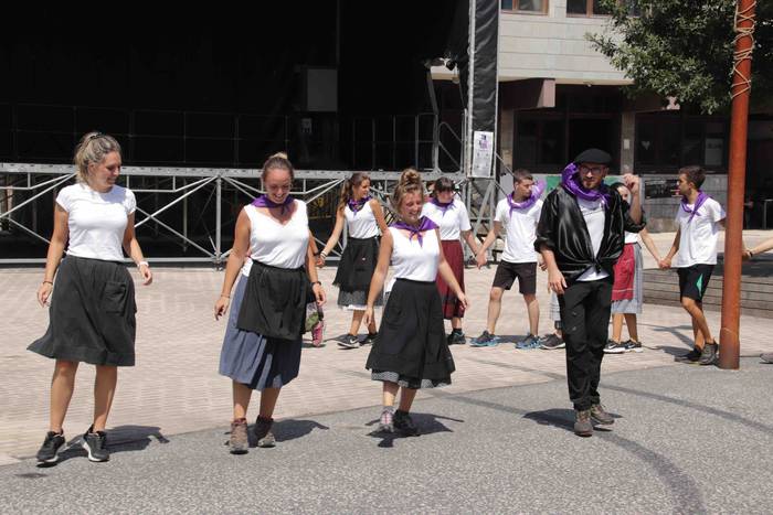 Zizurkilgo Andra Mariak. Oil 30 1660313808020