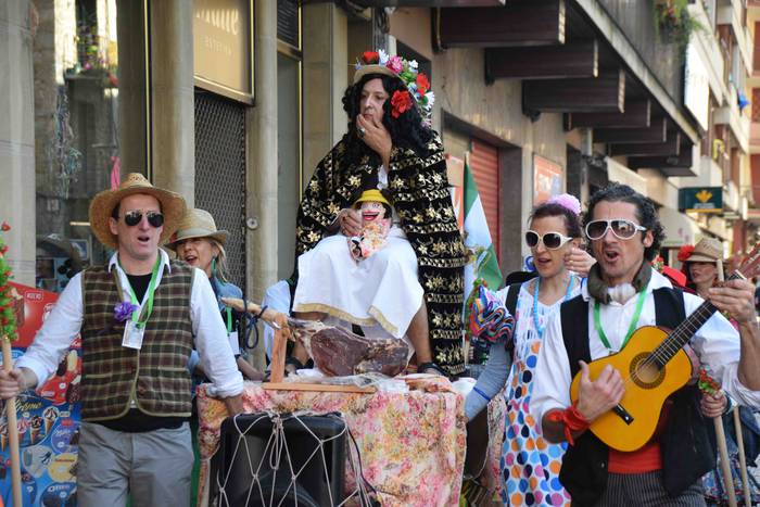 Zaldunita 2019. Karrozak eta 33 1551626357829