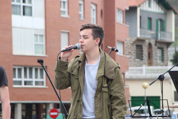 Emusik emanaldia Zizurkilen 20 1462636003051