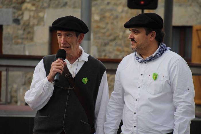 Auzolanaren fruitu, azoka 8 1541960576738