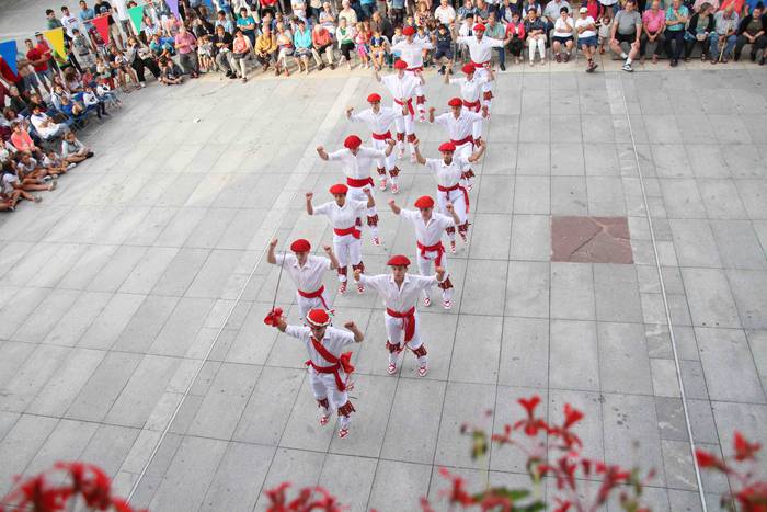 berastegi jaiak soka dantza 14 1533937595118