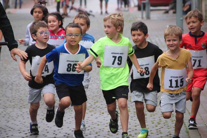 Asteasuko haurrek hasi dute  38 1530188294417