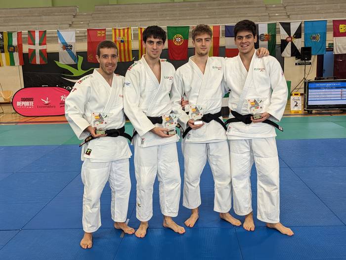 Judo Klub Tolosako bi bikote 2 1668680106894