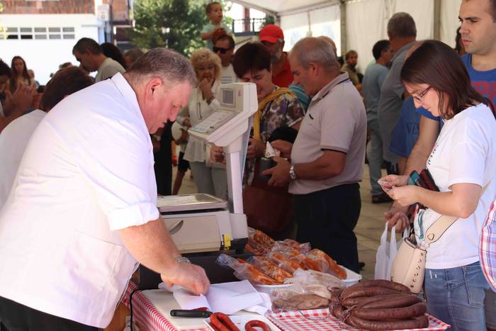 Jendetza elkartu du Asteasuk 5 1569763894693