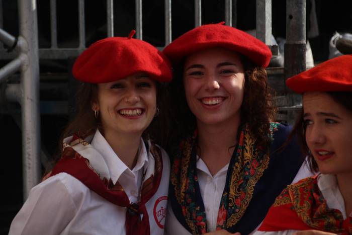 Lizarrez apaindutako kaleeta 60 1498311497586