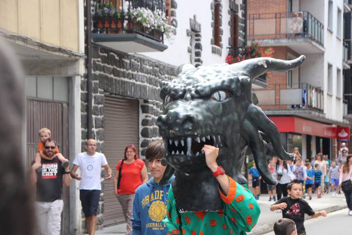 Santioen hirugarren eguna, g 44 1501079272423