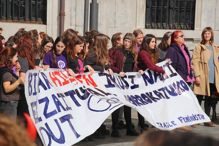 Egunerokorik ez, emakumerik  50 1520518488377