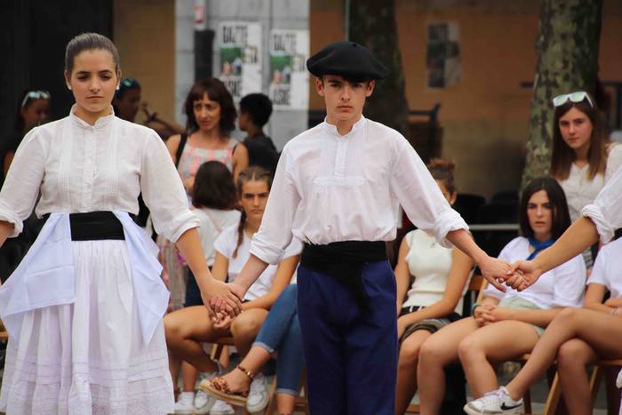 Soka dantza Santioak 2022 16 1658770609610