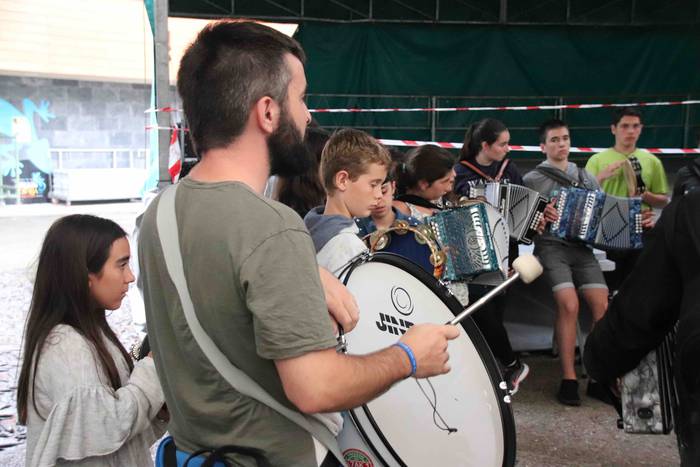 Asteasuko haurrek hasi dute  123 1530189723369