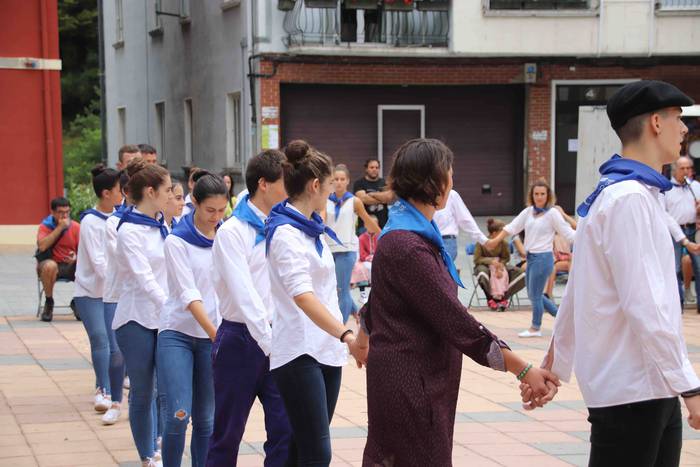 Euskal dantzek harrobia dute 1 1567950024614