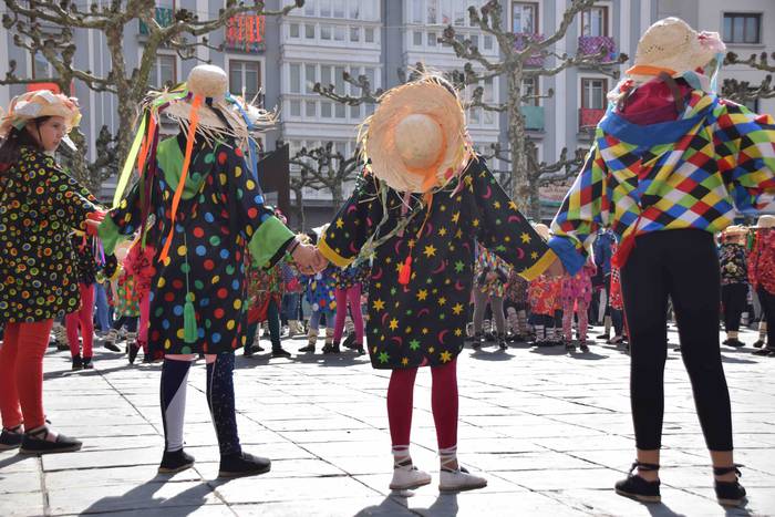 Dantzari txikiek Tolosako ka 44 1551531599467