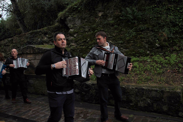 Bi bihotz zituen perfekzioni 3 1543674033881