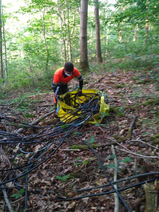800 kg-tik gora hondakin bildu dira ibaien eta erreken ekaineko garbiketan