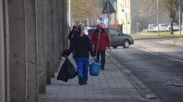 7.000 bat euro gutxiago, emakume izateagatik