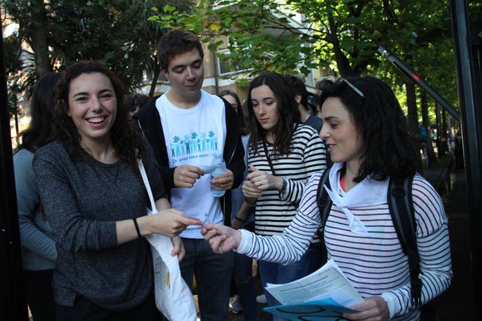 "Gu bezala, beste 100.000 za 9 1528636781755